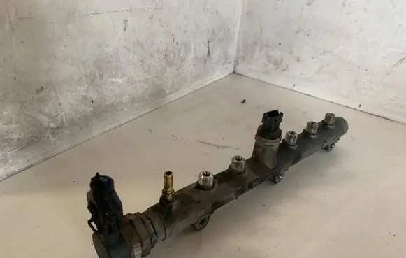 Hyundai Santa Fe Fuel main line pipe M314004A440