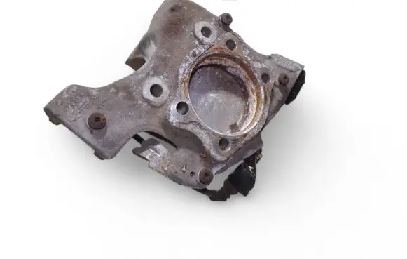Rear wheel hub spindle/knuckle