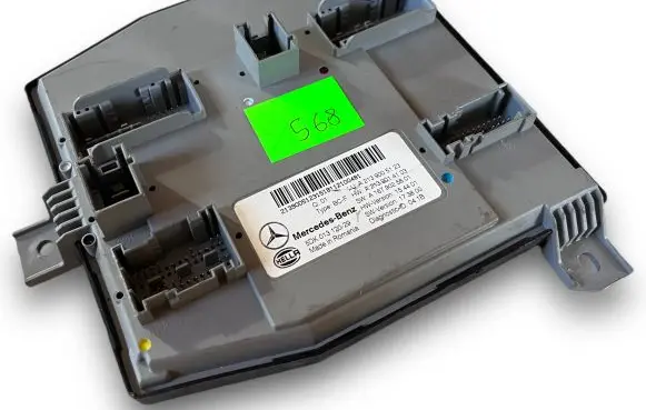 Mercedes-Benz E AMG W213 Central body control module S568 A2139005123