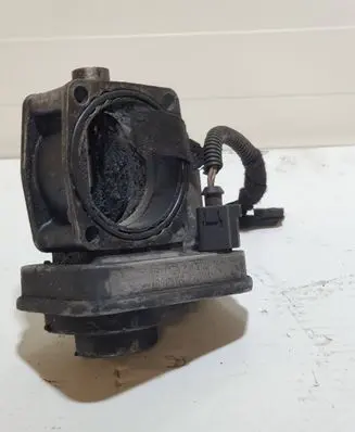 Opel Zafira B Throttle valve 8981052101 B102720434