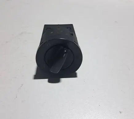 Volkswagen Golf IV Light switch 1C0941531 C1T357