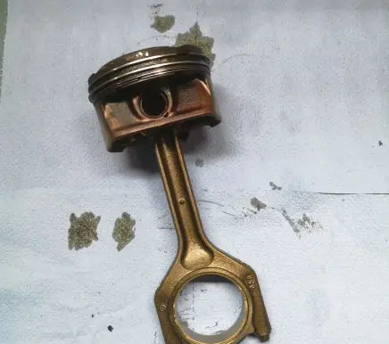 BMW X5 E70 Piston with connecting rod