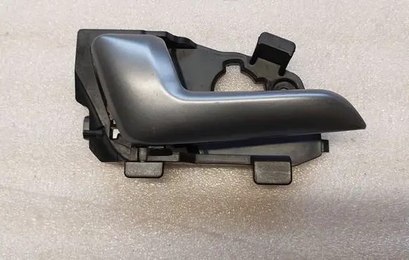KIA Rio Front door interior handle 826101W010