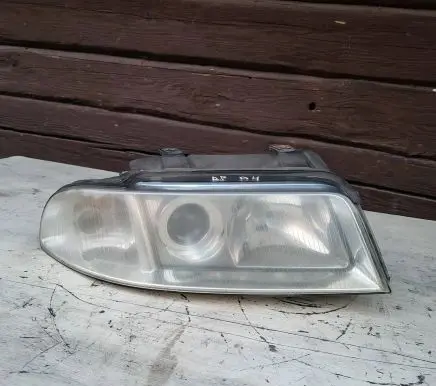 Audi A4 S4 B5 8D Headlight/headlamp 8D0941004AK 89300381 1853675100