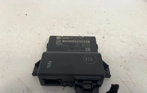 Audi Q7 4L Gateway control module 4F0907468P 4F0907468F