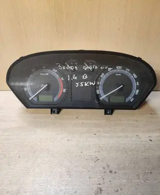 Skoda Fabia Mk1 (6Y) Speedometer (instrument cluster) 6Y0920