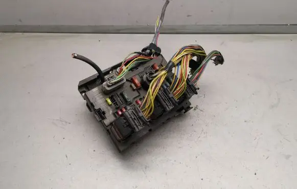 Peugeot 307 CC BSM Control unit 9661708280 BSML1100 BSML11