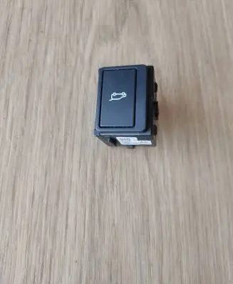 Land Rover Range Rover Velar Tailgate opening switch J8A211B654AA