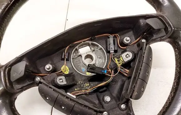 Opel Zafira A Steering wheel buttons/switches 