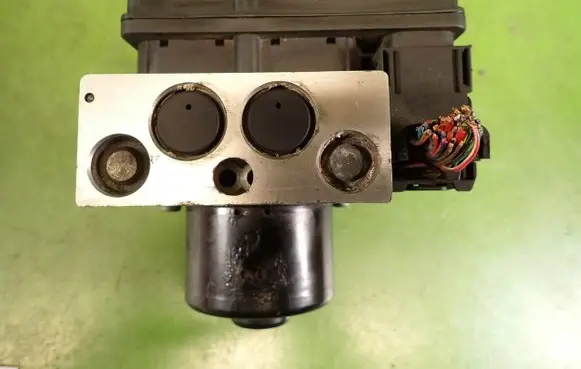 Mercedes-Benz C W203 ABS Pump