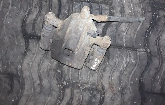 Hyundai Trajet Rear brake caliper NOCODE