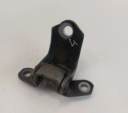 Ford Fiesta Front door lower hinge 311WPD6E