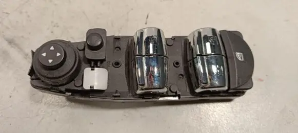 Mini Cooper Countryman F60 Electric window control switch 935485901