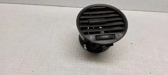 Volkswagen Caddy Dash center air vent grill 225709