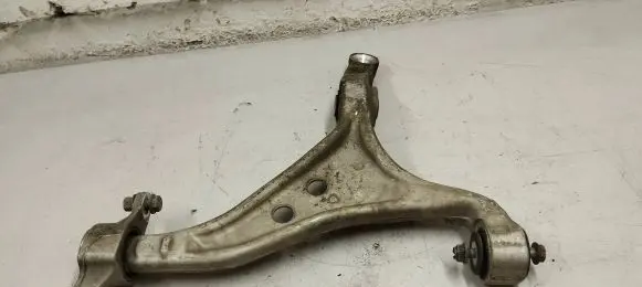 Mercedes-Benz GL X166 Front lower control arm/wishbone 16604 A16604