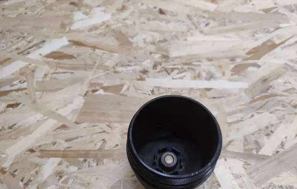 BMW 7 F01 F02 F03 F04 Oil filter cover 