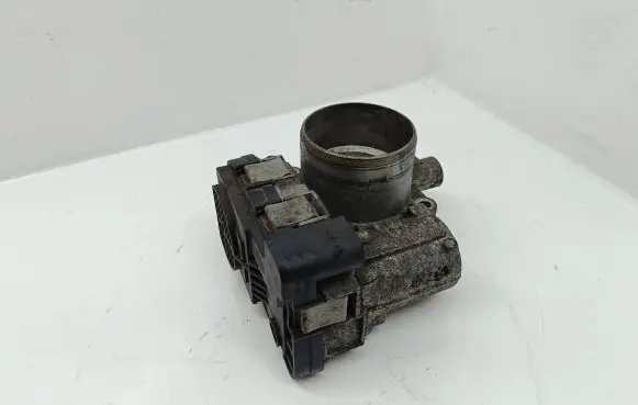 Volkswagen Golf V Throttle valve 03C133062A