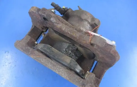 Peugeot 807 Front brake caliper