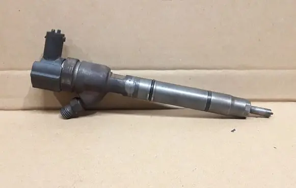 Hyundai i40 Fuel injector 0445110411 338002A800