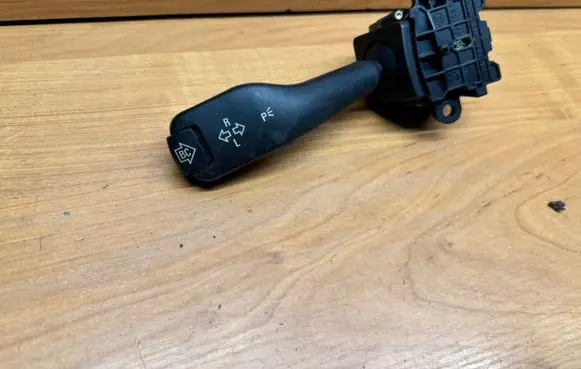 BMW 3 E46 Indicator stalk 8363668 01104010