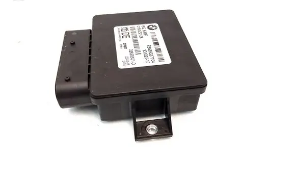 BMW 5 F10 F11 Hand brake control module 6863277 23122010 32620301D