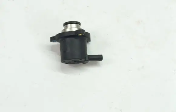 Hyundai i30 Vacuum valve 39450-2M400 70698104 11120T083