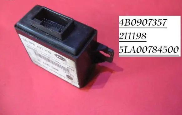 Audi A4 S4 B5 8D Light module LCM 4B0907357 211198