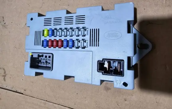 Land Rover Range Rover Evoque L538 Fuse module 71739084 CPLA14Q073AA 73707520