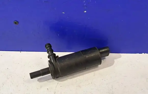 Mercedes-Benz E W212 Windscreen/windshield washer pump 2108691221