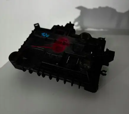 Opel Corsa D Battery tray 9887472580