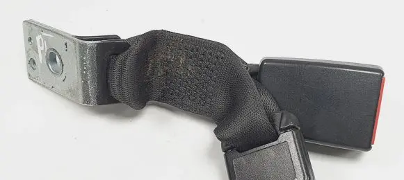 Jaguar XF X250 Rear seatbelt buckle 2R83-F60044