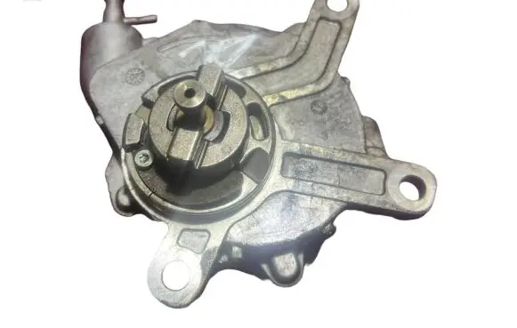 Toyota Avensis T250 Vacuum pump 19030785