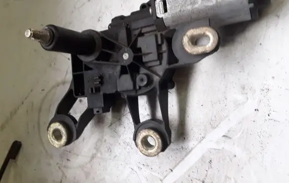 Ford Fiesta Rear window wiper motor