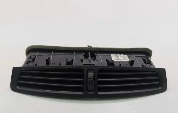 Ford Kuga II Dash center air vent grill AM51R01815ACW 1738289 07468