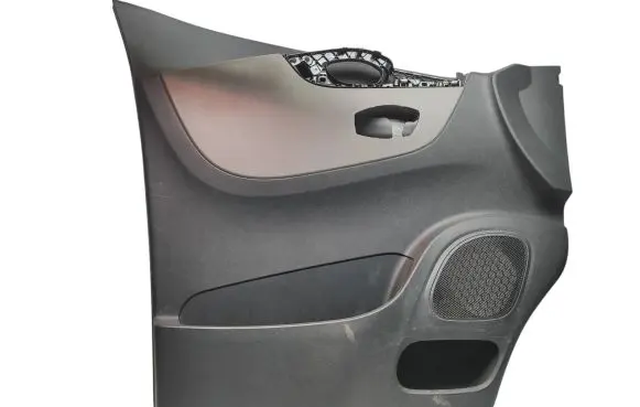 Renault Trafic III (X82) Front door card panel trim