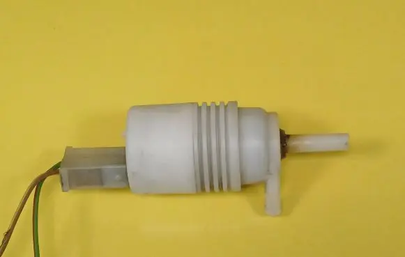 Volkswagen Transporter - Caravelle T4 Windscreen/windshield washer pump 171955651
