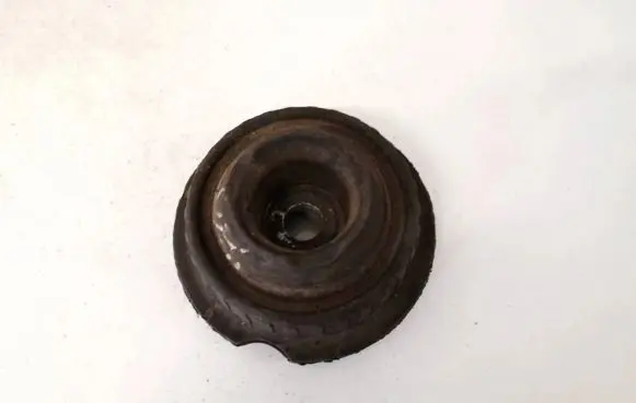 Coil spring mount