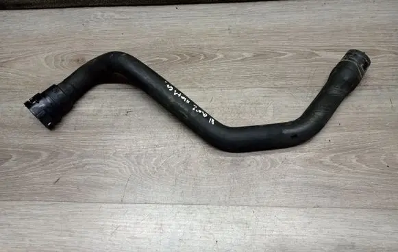 Volvo V70 Engine coolant pipe/hose 6G918286UC