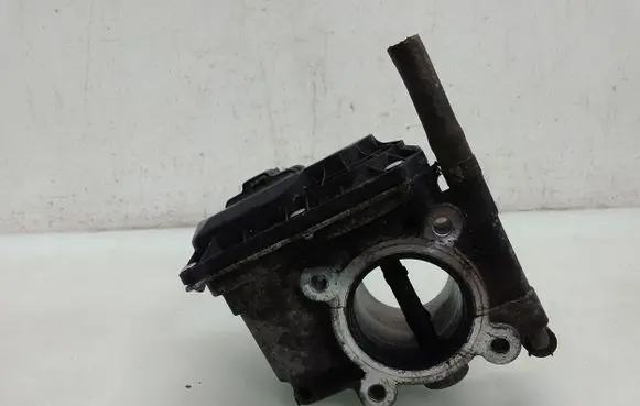 Mazda 6 Throttle valve RF7J136B0
