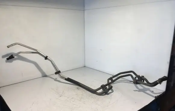 Coolant pipe/hose