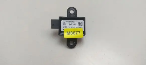 Mercedes-Benz S W221 Airbag deployment crash/impact sensor A0038212751 M8677