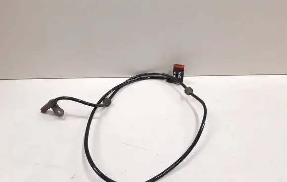 Mercedes-Benz C W204 ABS rear brake sensor 2045400317