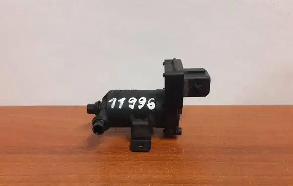 Mercedes-Benz E W210 Turbo solenoid valve A2028000178