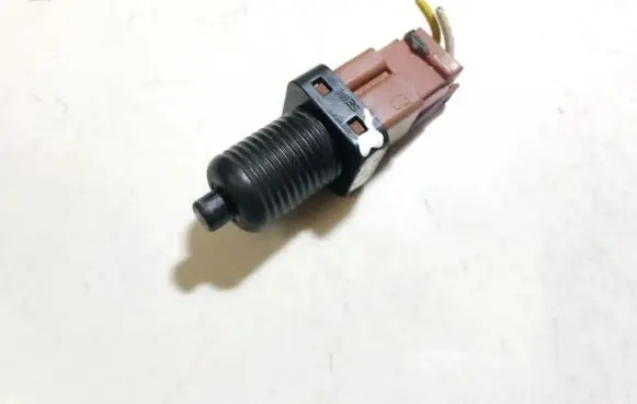 Peugeot 406 Brake pedal sensor switch