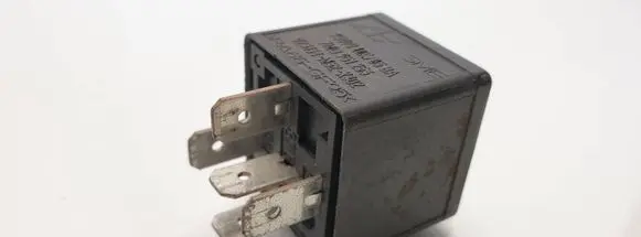 Ford Galaxy Other relay 7M0951253 V23134M52X302 95VW10K705BA