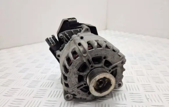 Citroen DS5 Generator/alternator 9826550280 517002687 2719953A