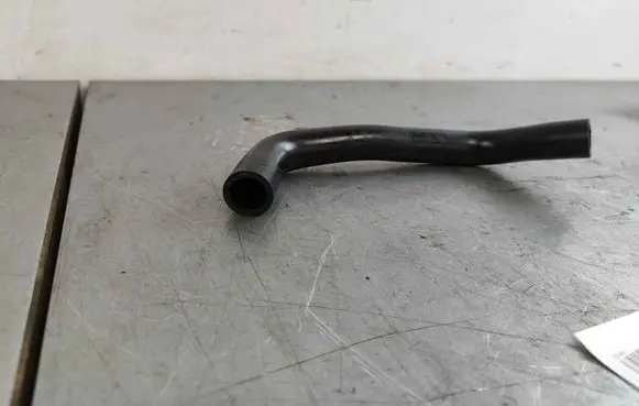 Breather/breather pipe/hose