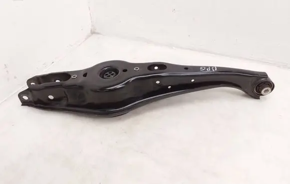 Volkswagen Tiguan Rear upper control arm/wishbone 5QS505311A 5QS505371A