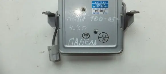 Toyota Land Cruiser (J100) Antenna control unit 8686060080 TOYOTA8686060080 4628000550