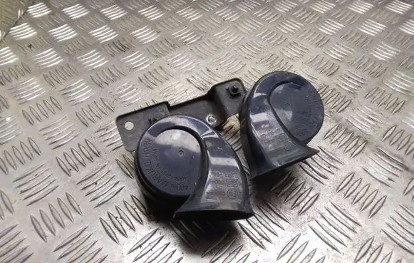 Subaru Legacy Horn signal E130094 E13000094